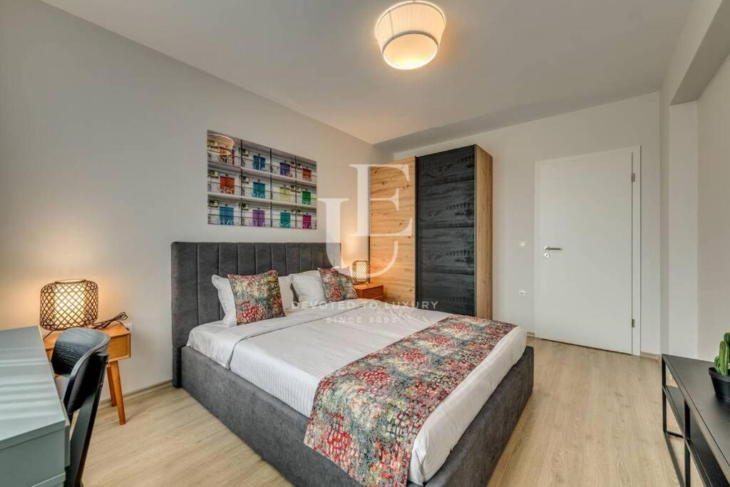 Tokiyo: A Lovely City Center 2 Bedrooms Apartment With Private Parking ソフィア エクステリア 写真